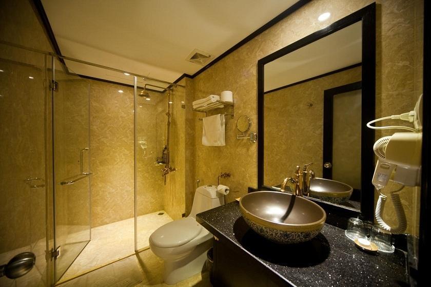 Huyen Chau Hotel Hanoi Bagian luar foto