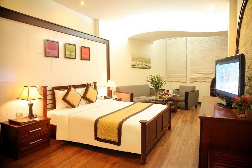 Huyen Chau Hotel Hanoi Bagian luar foto